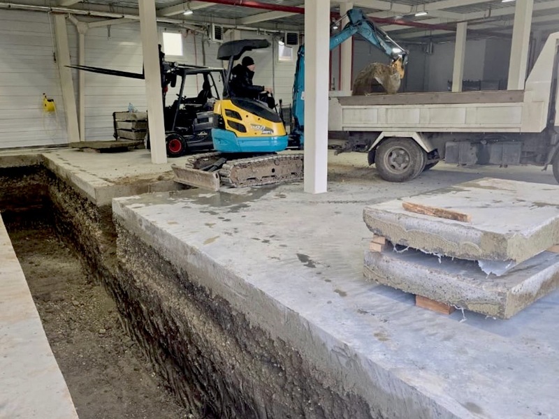 Услуги мини экскаватора, мини трактор копка 