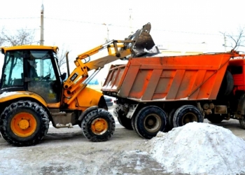 Аренда экскаватора-погрузчика в Барнауле. Самосвалы