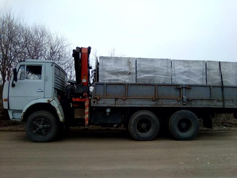 Виталий:  Услуги манипулятора 10 тонн