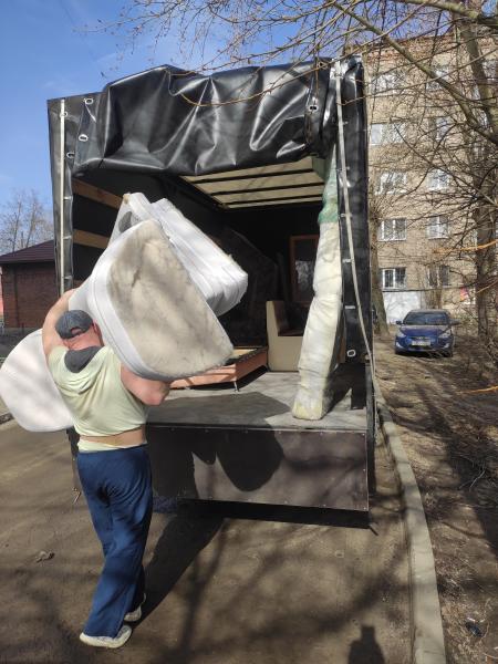 Андрей:  Вывоз строительного мусора и старой мебели