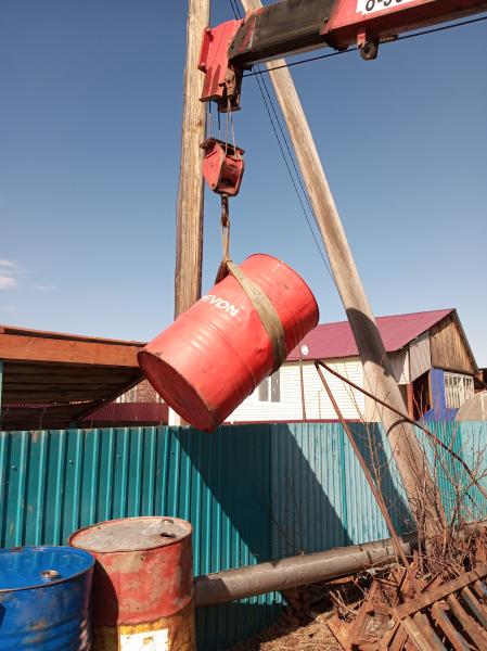 СЕРГЕЙ:  Грузоперевозки,эвакуатор на кран-борте 5 тонн