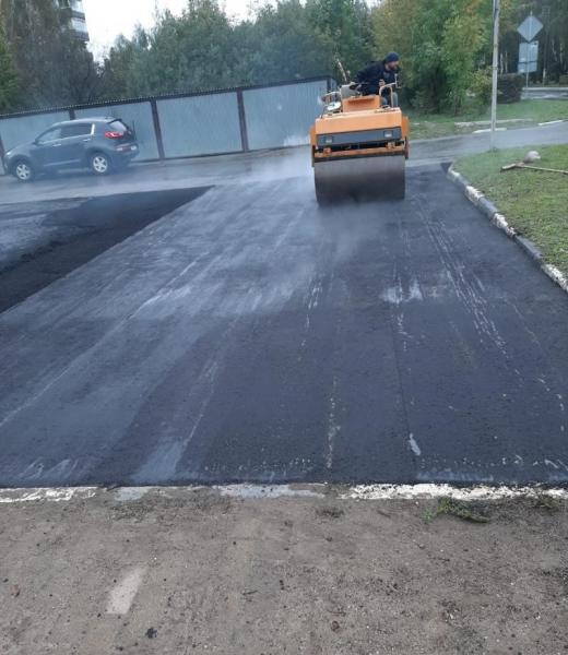 Самвел:  Асфальтирование и ремонт дорог в Чехове, Укладка асфальта