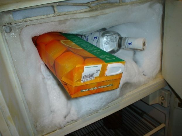 олег:  Ремонт холодильников, морозильных камер.