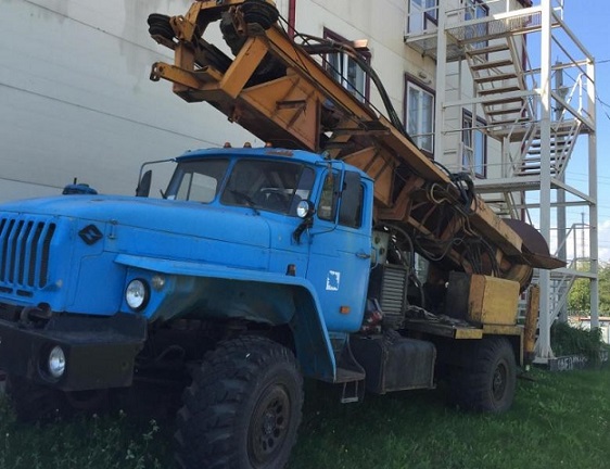 Услуги бурения. Закручивание свай. Монтаж опор ЛЭП