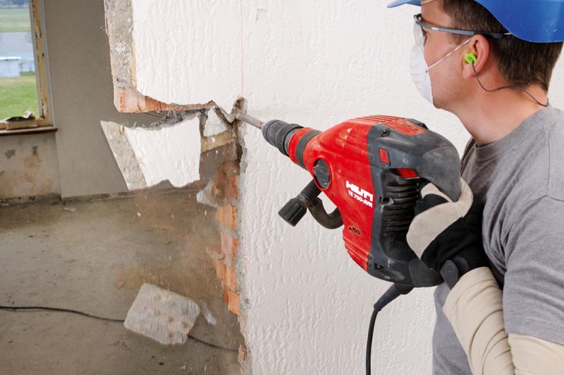 Демонтаж стен пвх. Демонтаж плитки. Демонтаж стен пвх. Алмазная резка стен. Демонтаж штукатурки со стен.