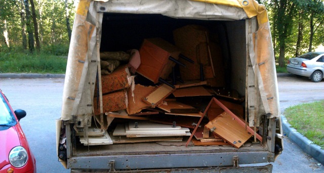 Вячеслав:  Вывоз строительного мусора, утилизация хлама