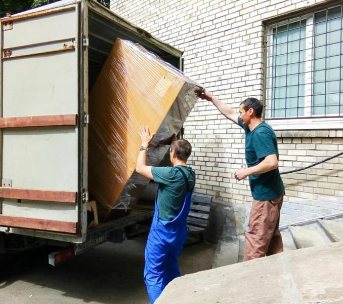 Тимур:  Услуги при переездах и перевозке грузов. Газели, грузчики