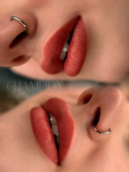 Акварельные губы / Перманентный макияж (помадный прокрас)