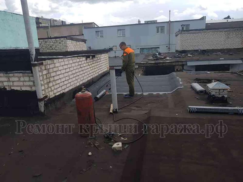 Александр:  Ремонт крыши гаража недорого и надолго