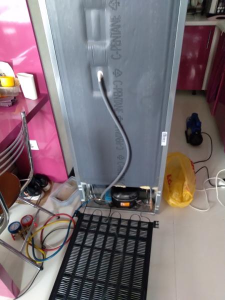 Дамир:  Замена резинок на дверцах холодильника (уплотнители)