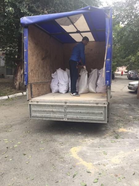 Перевозки НН:  Вывоз мусора с грузчиками из квартиры в Нижнем Новгороде