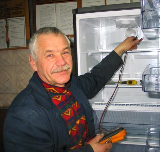 Дмитрий Тарасов:  Ремонт холодильников на дому