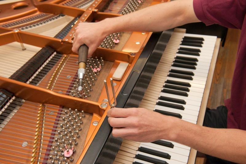 Master Pianino:  Настройка ремонт и реставрация пианино, роялей в Выборге