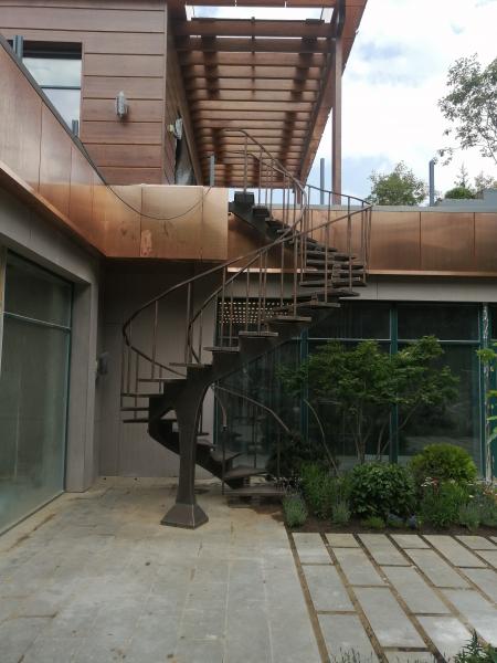 Рустам:  Изготовление лестниц, металлоконструкций