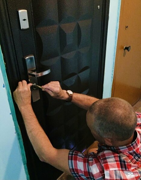 Аварийное вскрытие замков в Арзамасе. Замена замка.