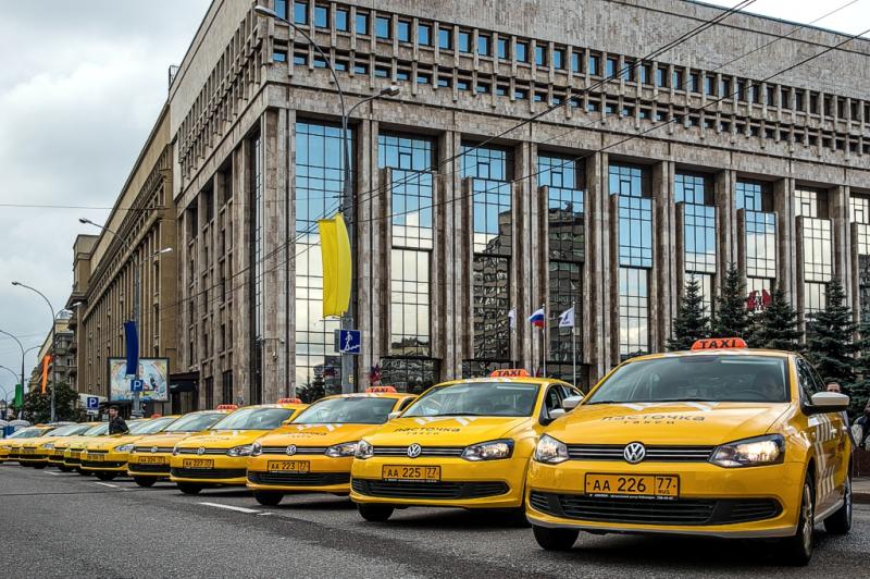Дмитрий Сафронов:  Аренда авто под такси