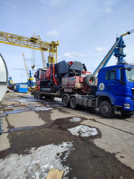 Виталий:  Услуги высокорамного трала, г/п 45 тонн