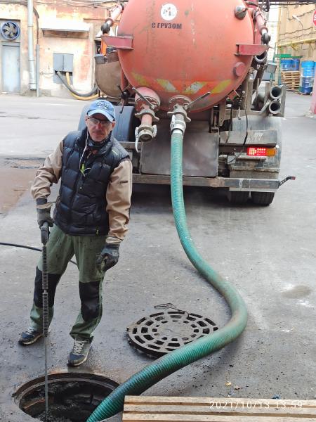 Гасанов Глеб:  Прочистка канализации,удаление засора,чистка труб