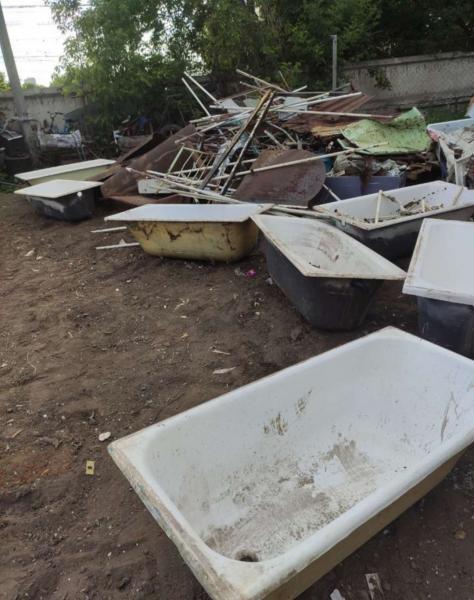 Прием лома чугунных ванн на Нейбута 91а/2.