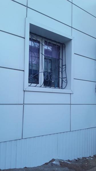 Евгений:  Решётки на окна и балкон 