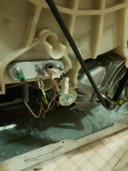 Евгений:  Ремонт стиральных машин в Суворове