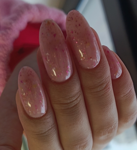 Маникюр с покрытием, наращивание ногтей