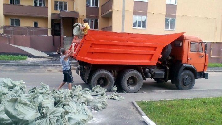 Григорий:  Вывоз мусора Камаз