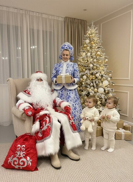 Дед Мороз и Снегурочка