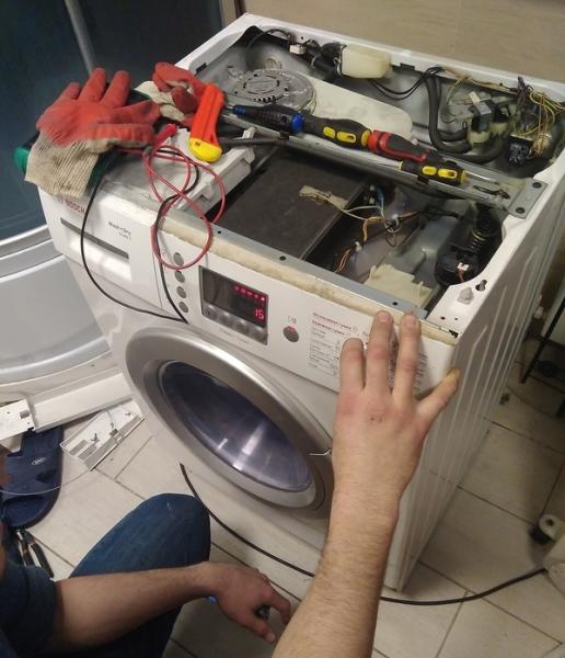 Андрей Ремезов:  Ремонтирую стиральные и посудомоечные машины на дому