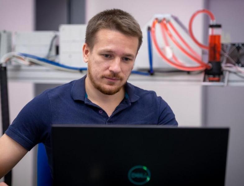 Александр:  Компьютерный мастер - ремонт любой сложности в Красногорске.