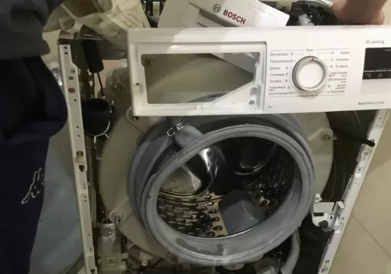 Дмитрий:  Ремонт стиральных машин, ремонт холодильников