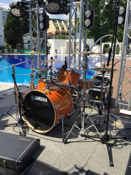 Александр:  Уроки игры на барабанах в Симферополе