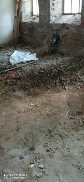 Углубление грунта в подвале. 