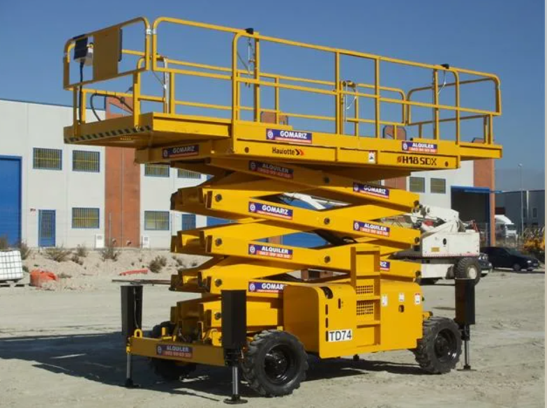 Аренда ножничного дизельного самоходного подъемника 19 м