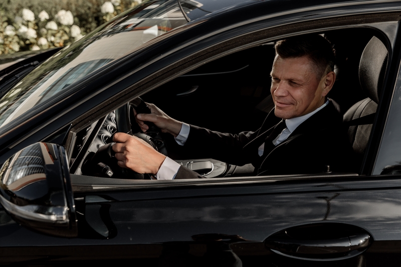 Водитель на Ваш автомобиль ( услуга трезвый водитель)