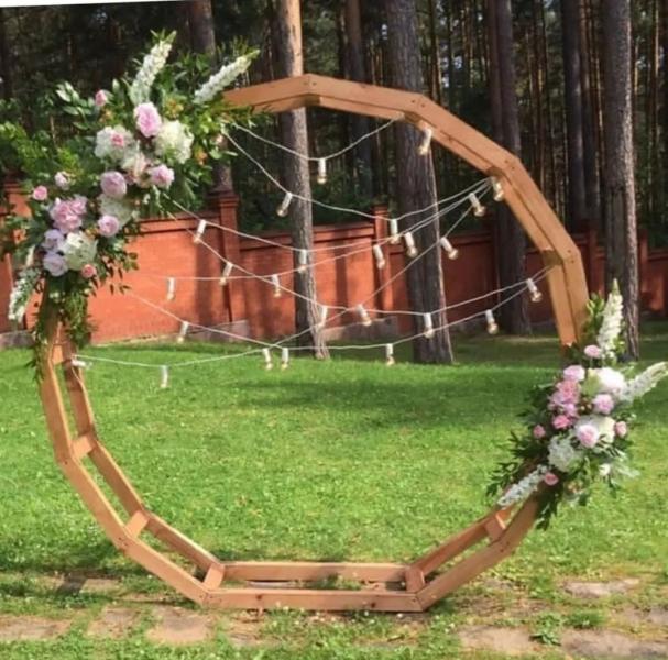 Надежда:  Аренда свадебного декора/арка /выездная регистрация 