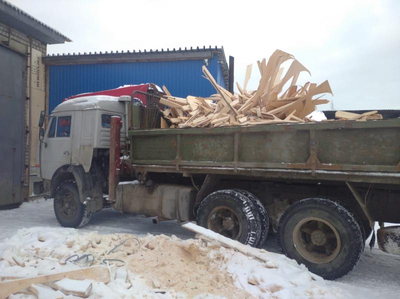 Вынос вывоз мусора снега грунта 