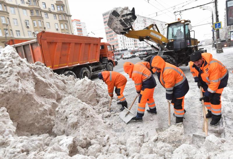 Олег:  Уборка снега Москва и Московская область РФ