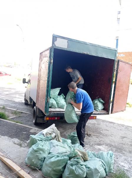 Егор:  Вывоз строительного мусора в мешках