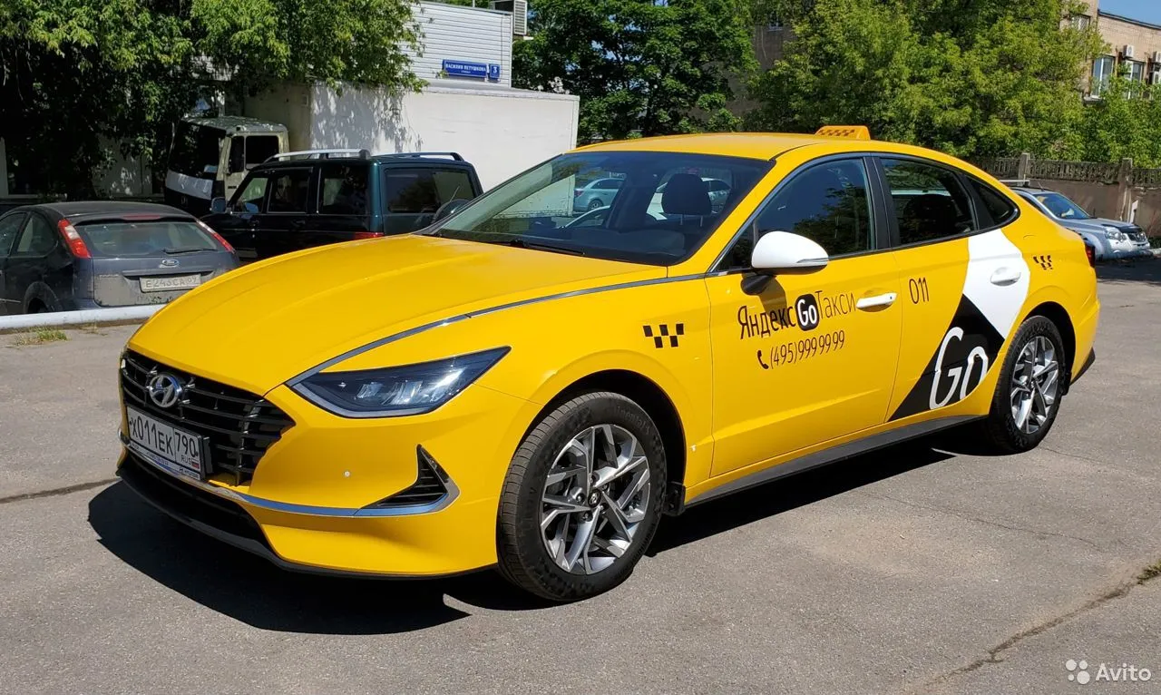 Владислав:  Аренда Hyundai Sonata под такси
