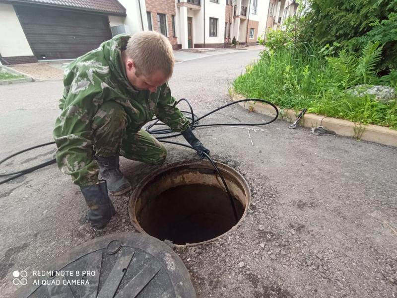 Алексей:  Прочистка канализации в Москве