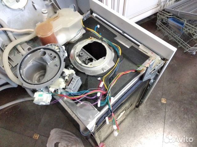 Михаил:  Ремонт посудомоечных машин с гарантией
