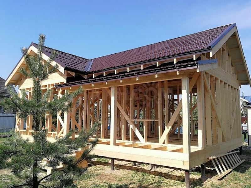 Дмитрий:  Плотники строят каркасные дома 