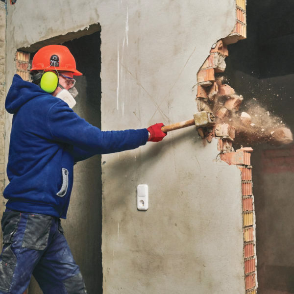 Дмитрий:  Демонтаж стен и перегородок в Краснодаре