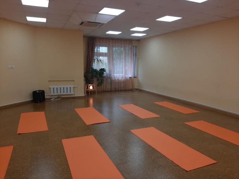 Дом йоги (Центр города):  Аренда зала для йоги, тренингов, телесных практик