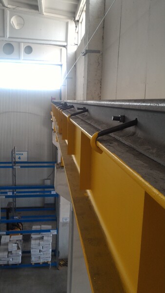 Страховочный трос подкранового пути