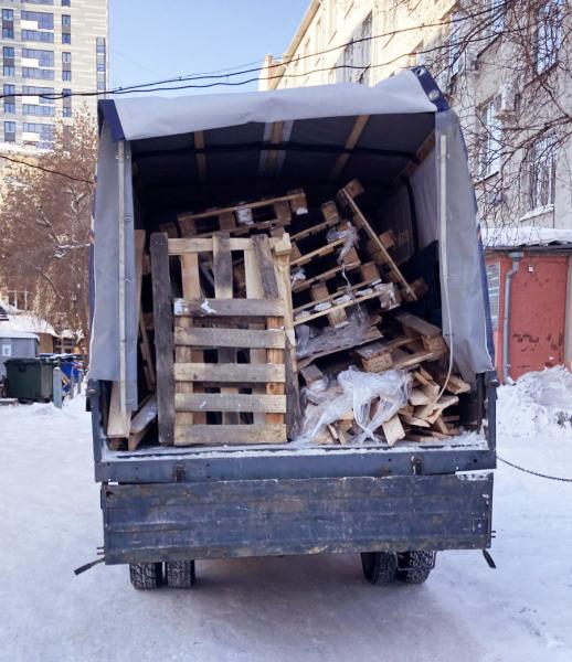 Сергей:  Вывоз мусора после ремонта квартиры. Вывоз мебели.