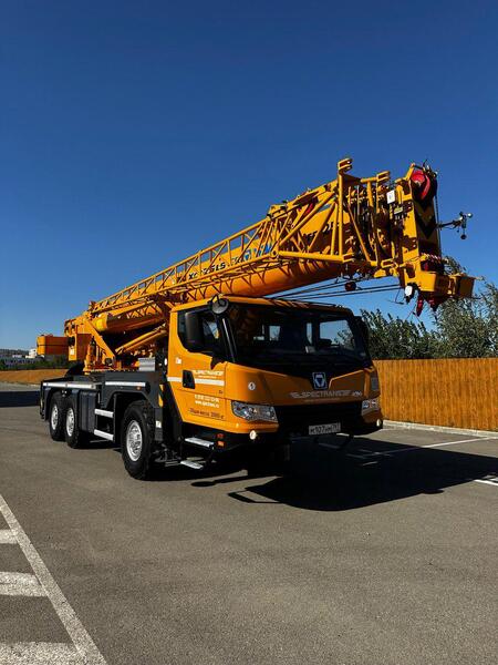 Аренда автокрана XCMG 25 тонн, 49 м