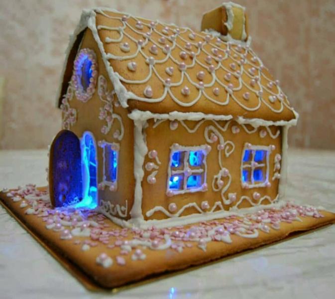 Мария:  Рождественский пряничный домик