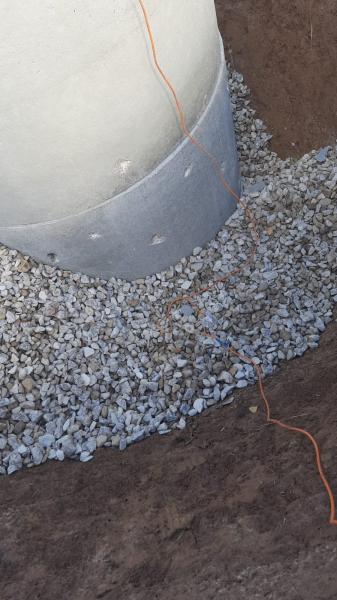 Марат:  Копка септиков из бетонных колец 